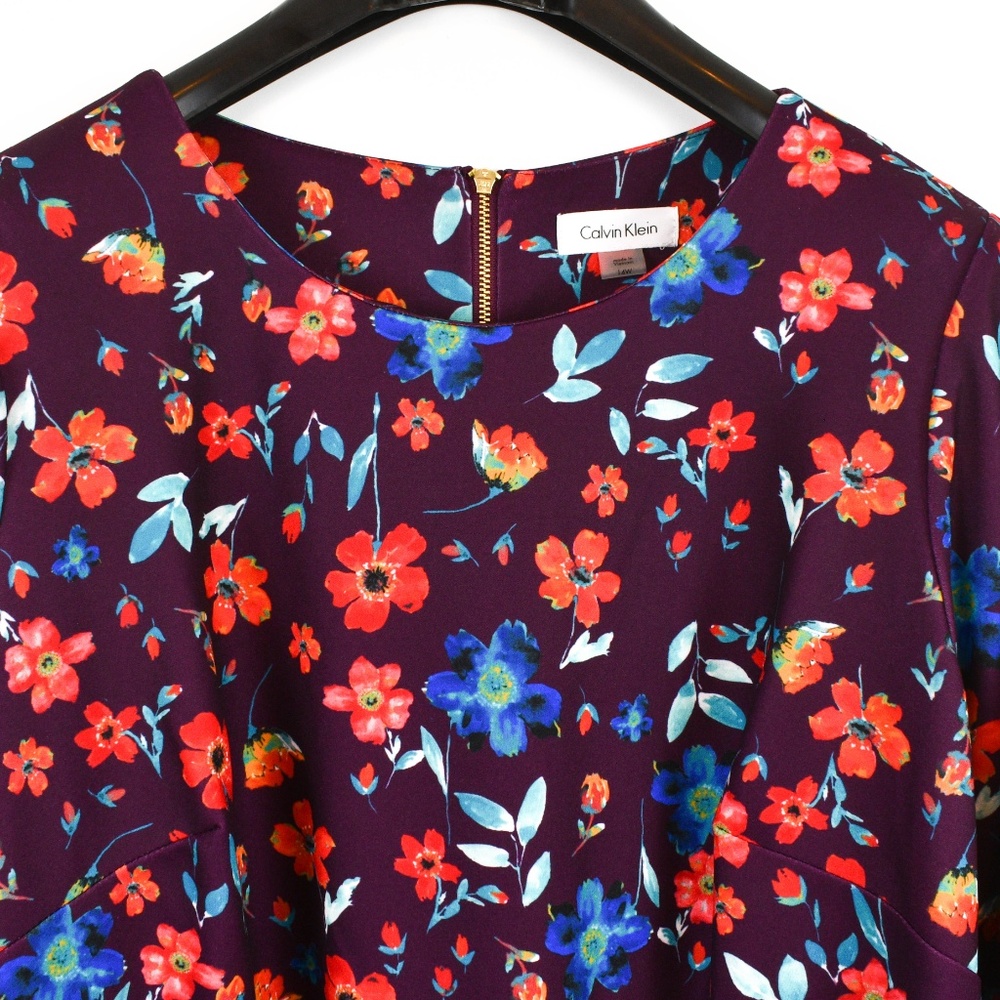 Calvin Klein Bell-Sleeve Sheath Dress - Picture 4 of 7